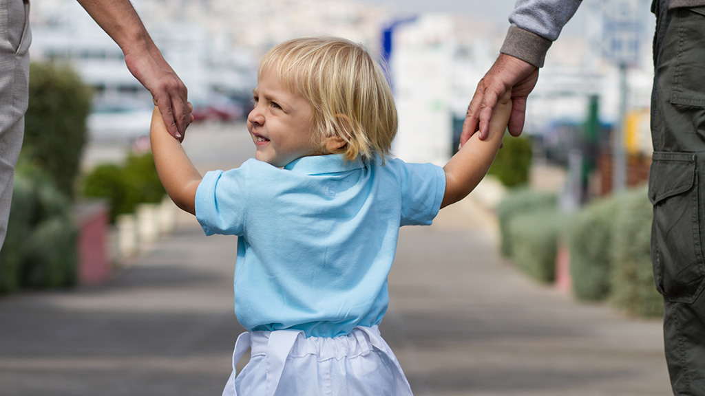 Child Tax Credit for American Expats: Tax Guide for Parents Abroad